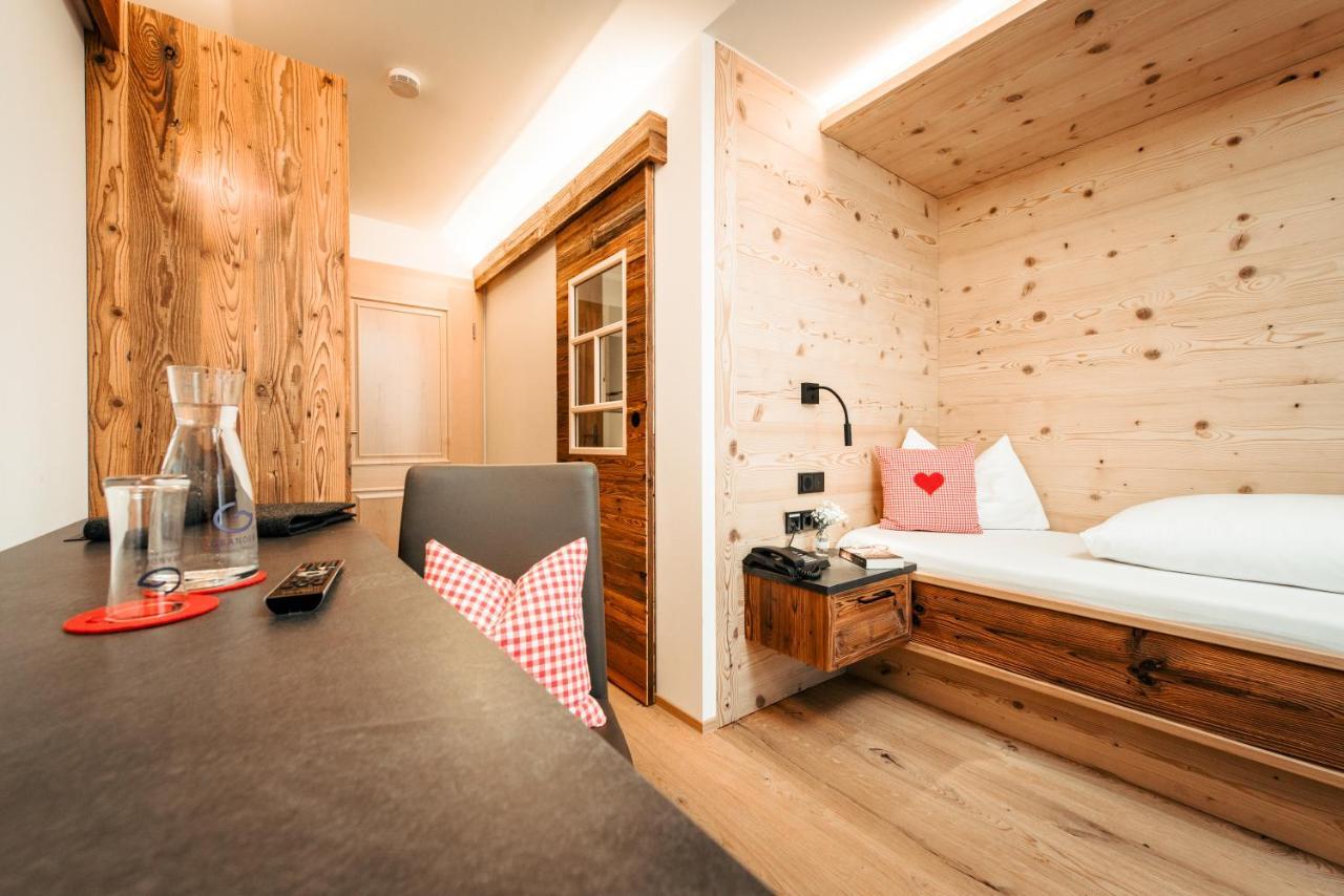 Gaestehaus Mathies Mittelberg Eksteriør bilde